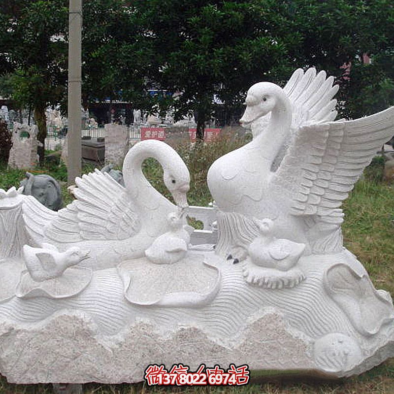 創(chuàng)意企鵝雕塑，點(diǎn)綴你的公園廣場