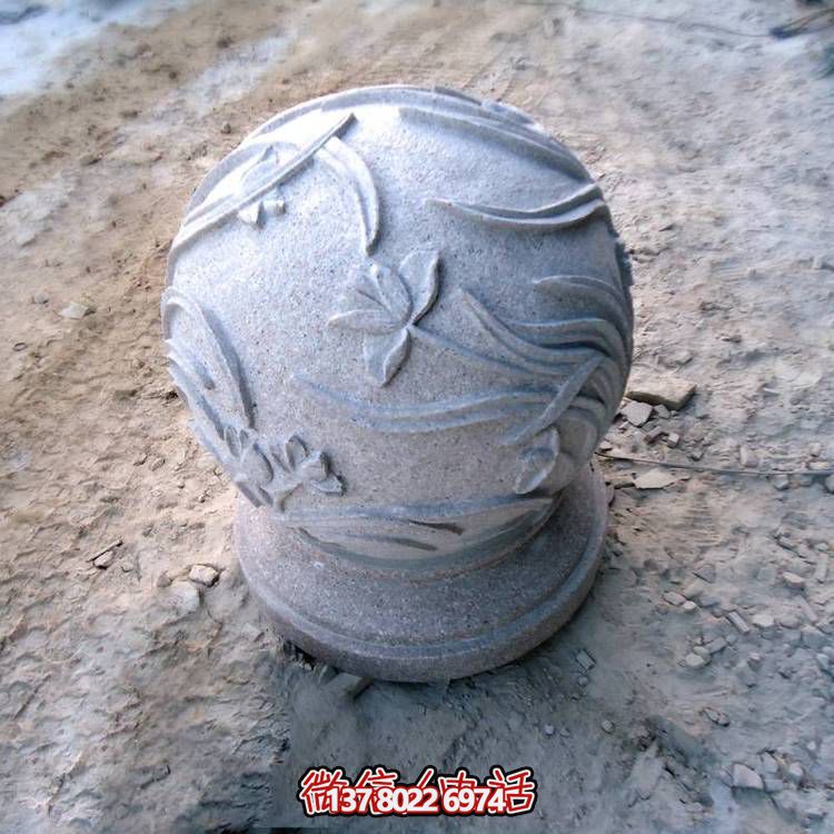 大理石浮雕雕塑，給公園景觀增添美感