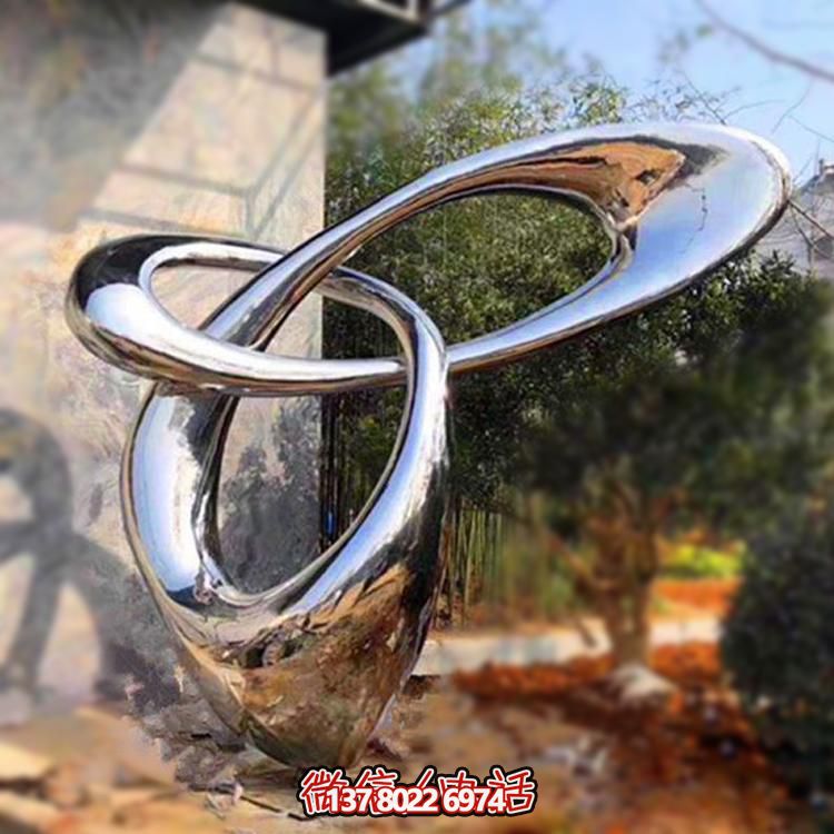 精致不銹鋼圓環擺件，提升園林景觀美感