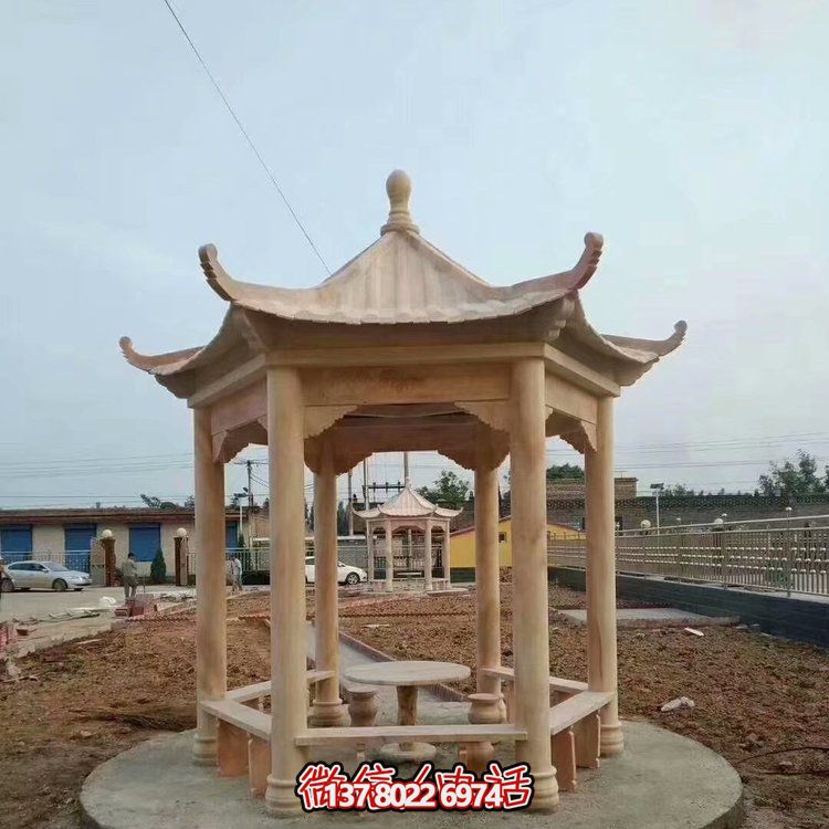 中式天然石材涼亭，晚霞紅休息下棋