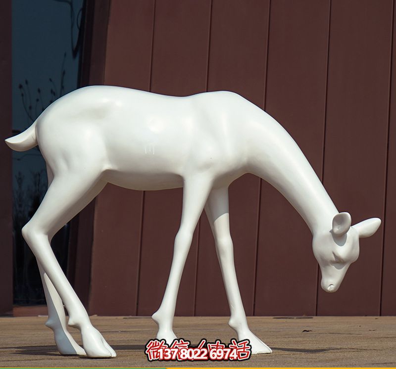 創(chuàng)意景觀酒店,低頭行走,讓鹿雕塑與您相伴 創(chuàng)意景觀酒店,低頭行走,讓鹿雕塑與您相伴