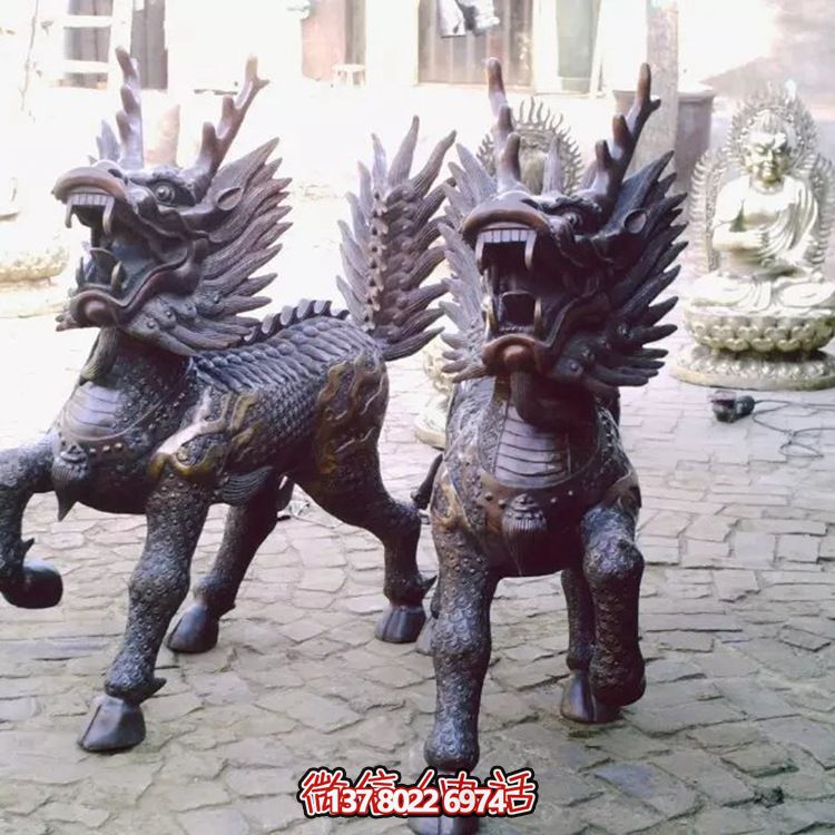 不銹鋼雕塑——精美的麒麟，奔跑、吼叫的象征