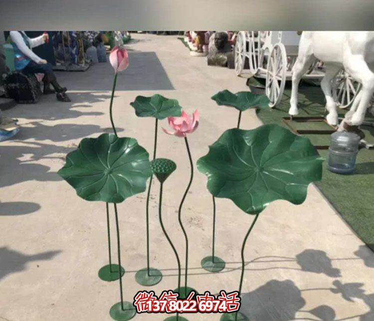 公園不銹鋼彩繪園林荷花雕塑 公園不銹鋼彩繪園林荷花雕塑