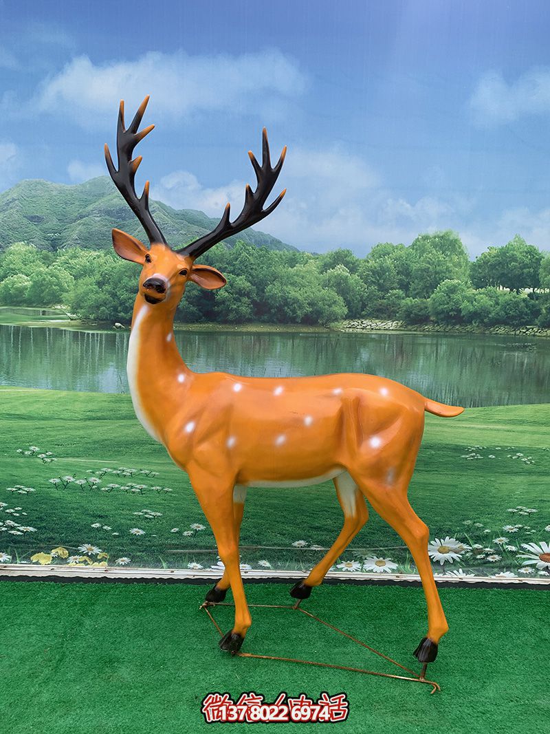 公園草坪創意玻璃鋼鹿雕塑 公園草坪創意玻璃鋼鹿雕塑